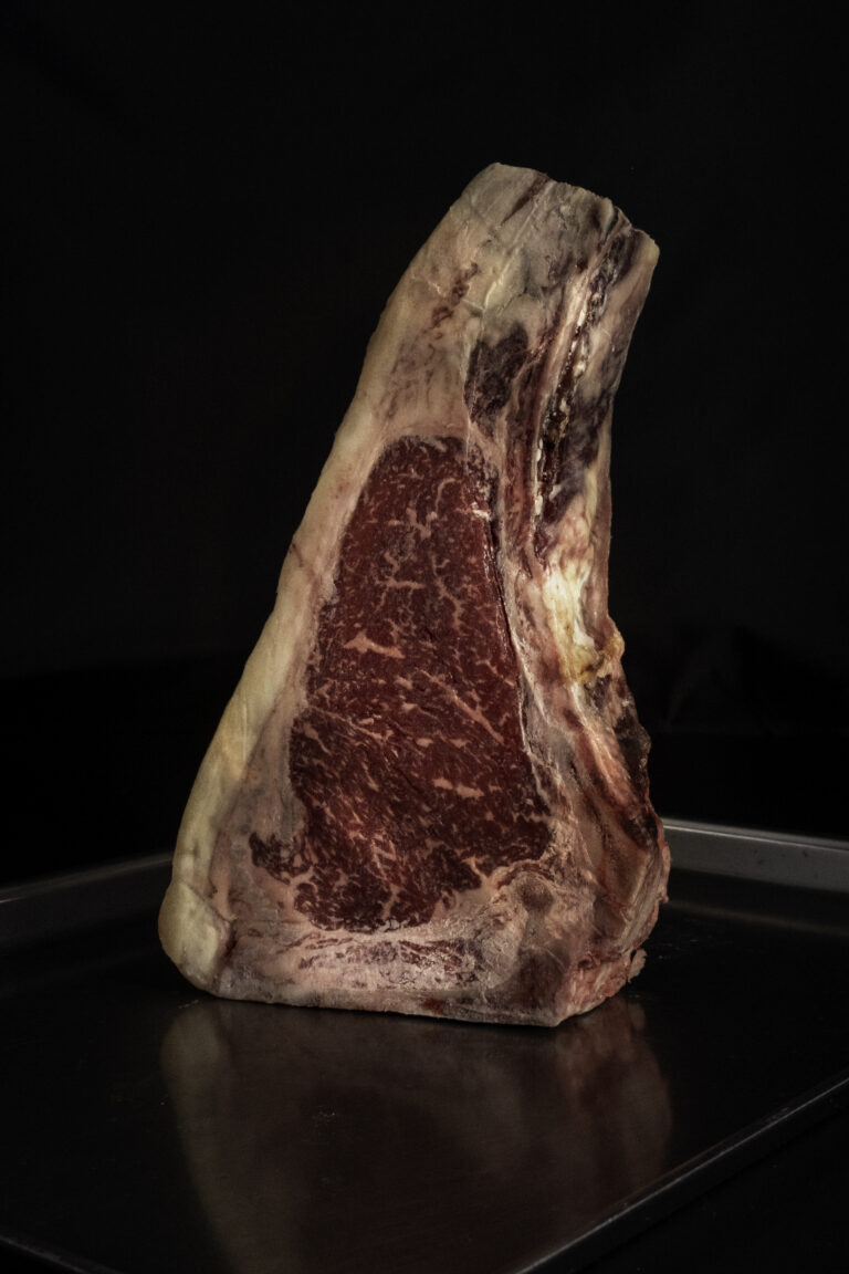 Côte à l'os - Noir de Baltique